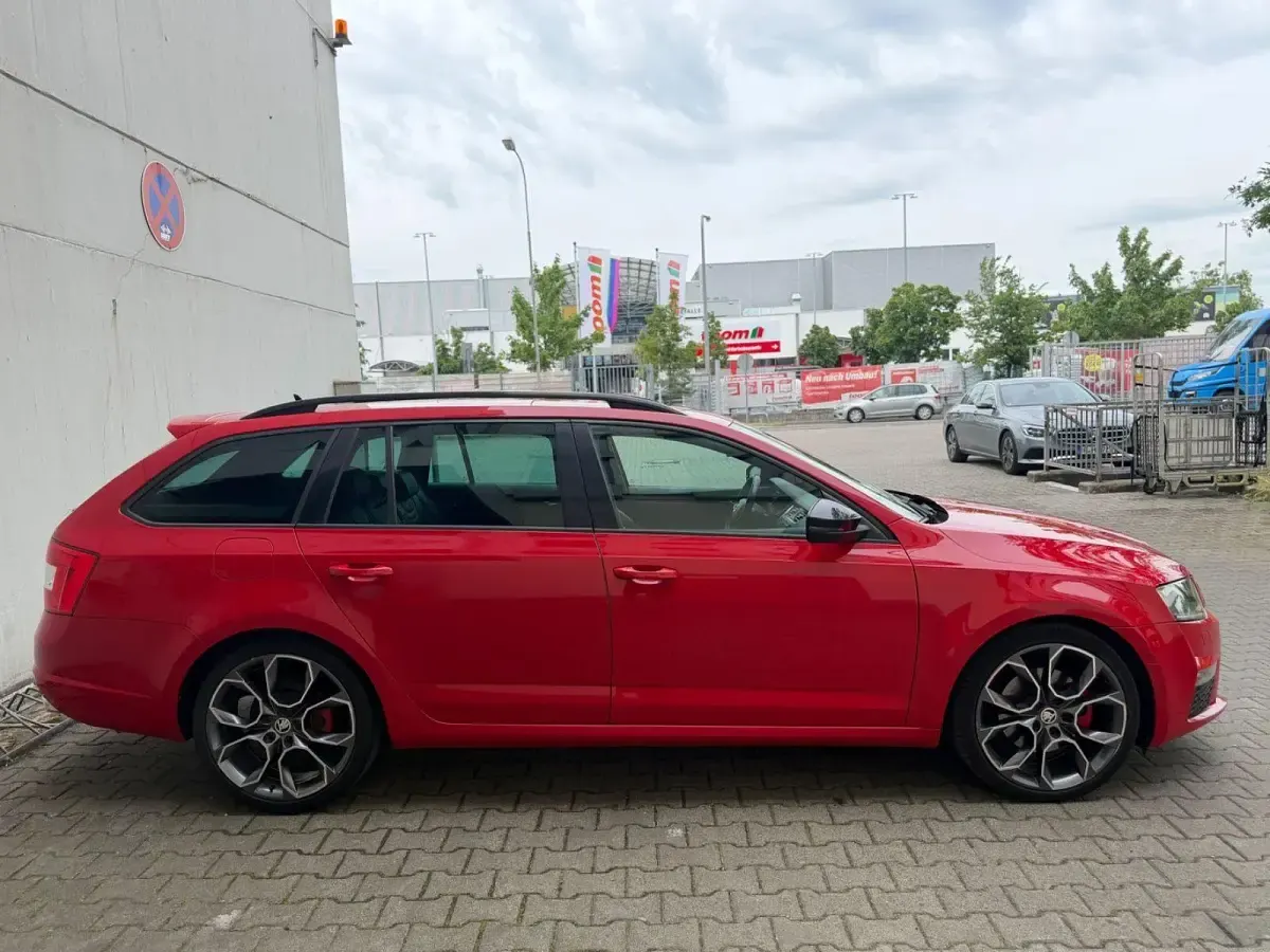 Gebraucht Skoda Octavia RS 184 PS (135 kW) 2017 Rot Kombi