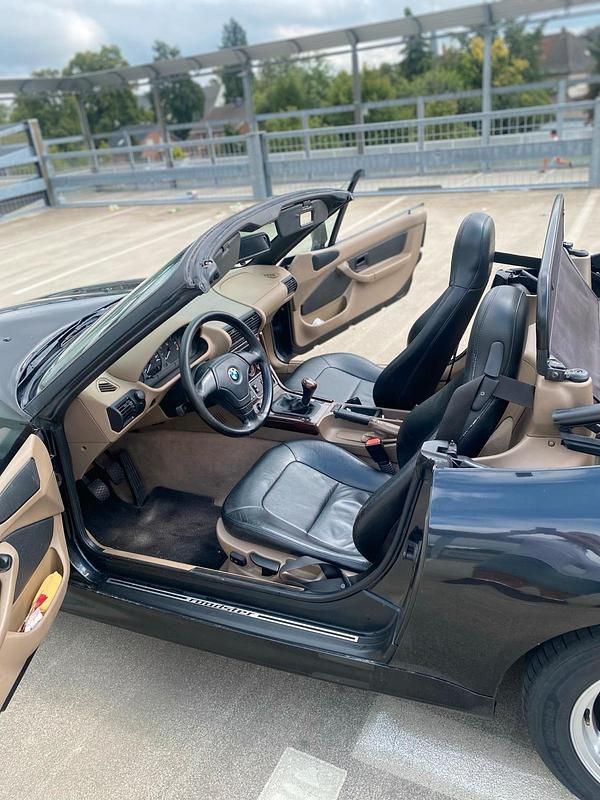 Gebraucht BMW Z3 140 PS (102 kW) 1997 Schwarz Cabrio