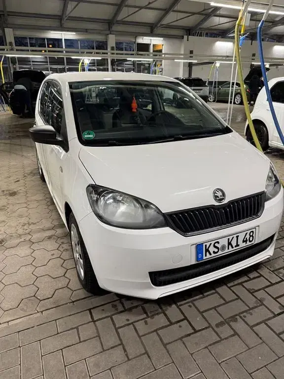 Gebraucht Skoda Citigo Active 60 PS (44 kW) 2015 Weiß Kleinwagen