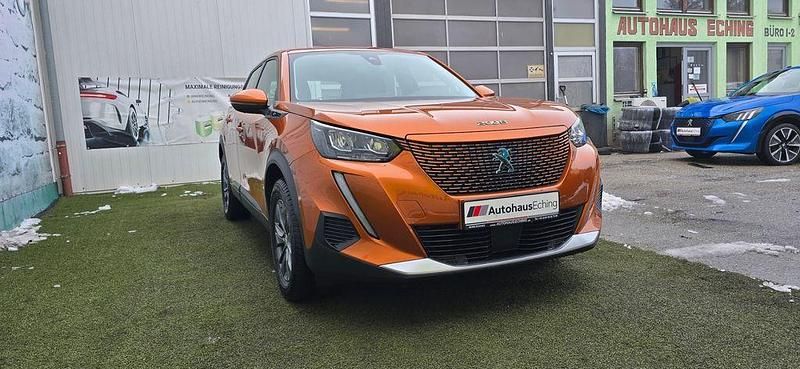 Gebraucht Peugeot e-2008 Active 100 kW (136 PS) 2021 Orange SUV