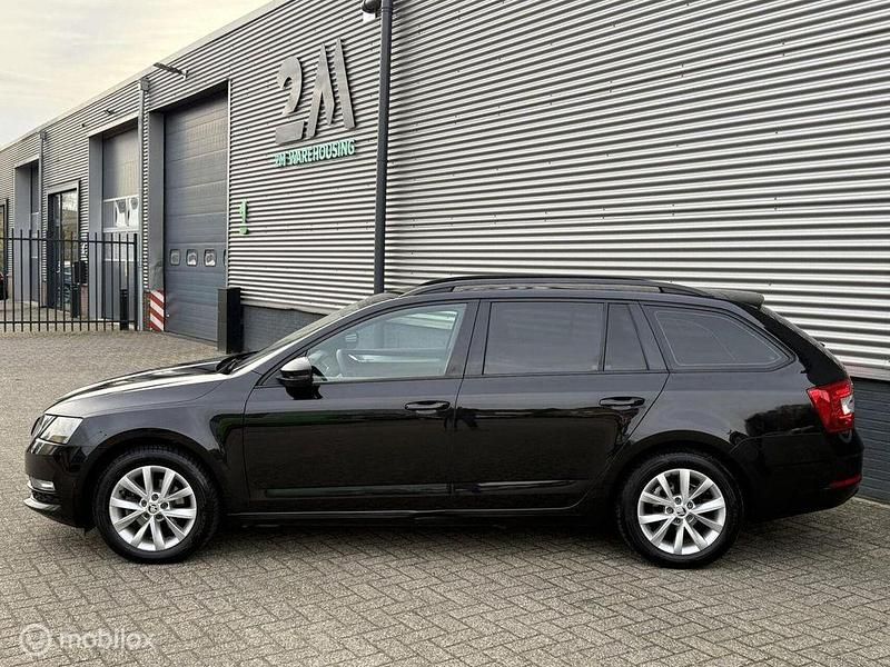 Gebraucht Skoda Octavia Active 116 PS (85 kW) 2018 Schwarz Kombi