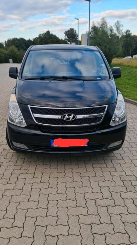 Schwarz Gebraucht 2009 Hyundai H-1 Van | 6.500 € (Etwas zu teuer) - Bild 1/4