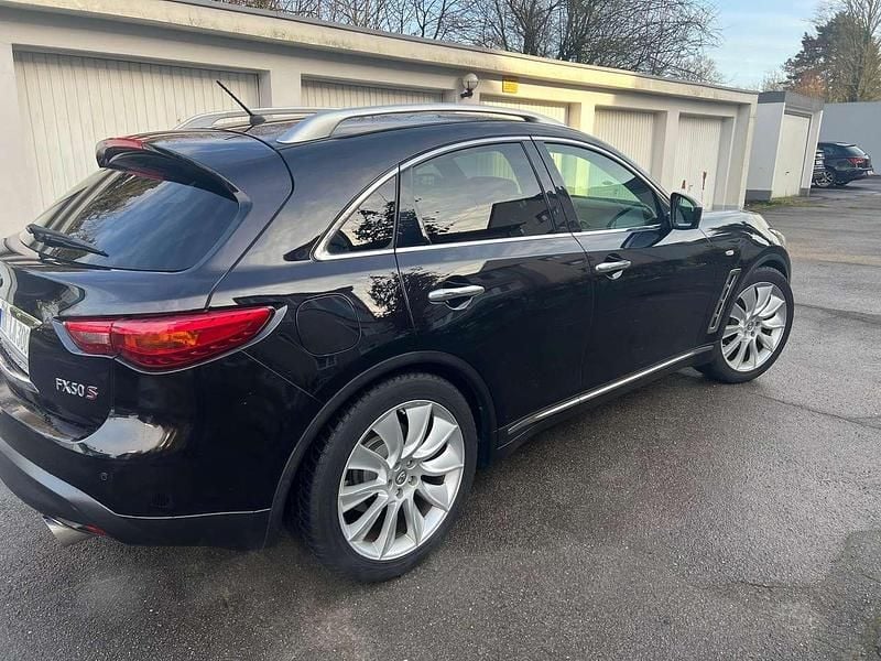 Schwarz Gebraucht 2012 Infiniti Fx50 SUV | 18.000 € - Bild 1/4