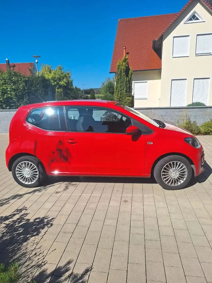 Gebraucht VW up! 60 PS (44 kW) 2012 Rot Kleinwagen