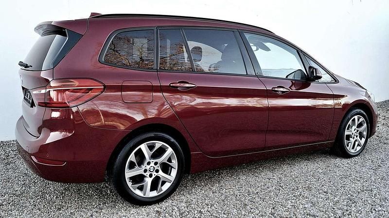Gebraucht BMW 218 136 PS (100 kW) 2016 Flamenco rot brillanteffekt Van / Kleinbus