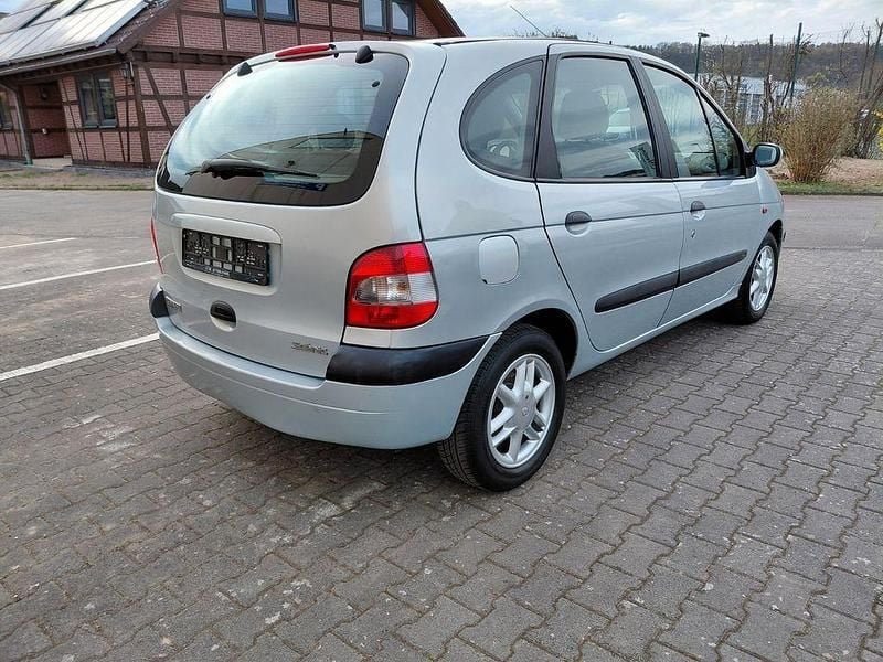 Gebraucht Renault Scénic Expression 107 PS (78 kW) 2001 Blau Van / Kleinbus