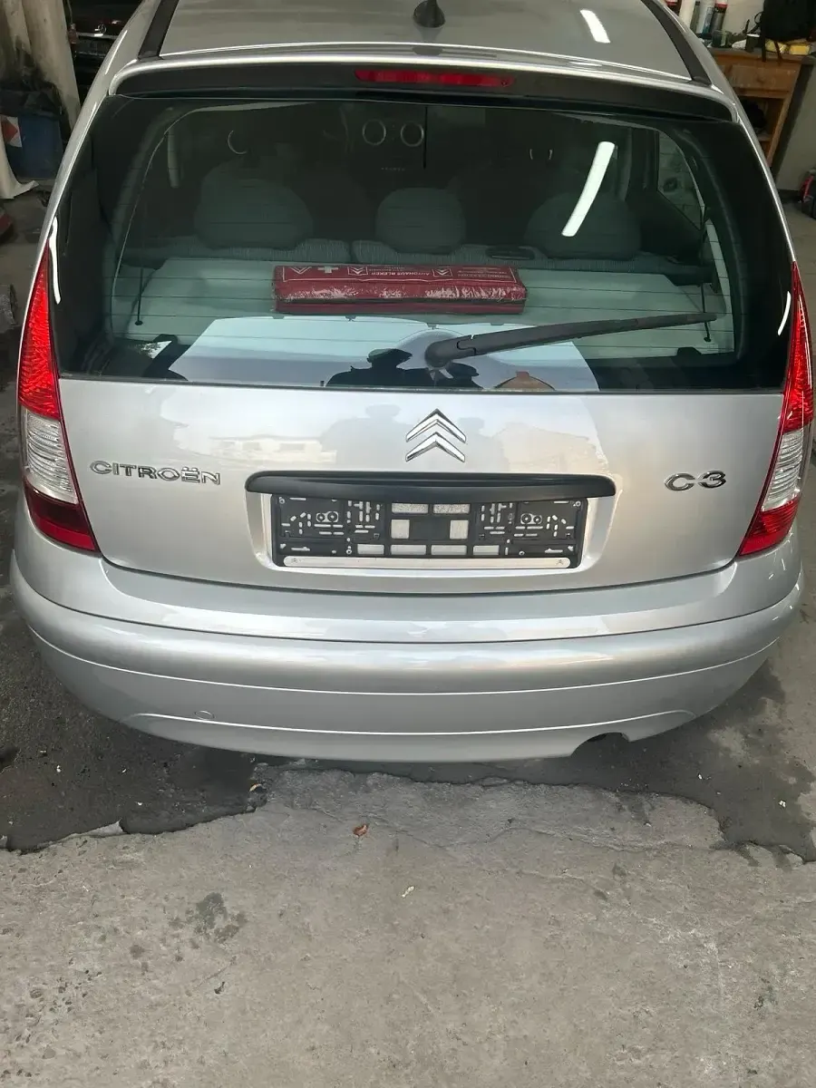 Gebraucht Citroën C3 65 PS (47 kW) 2009 Silber Kleinwagen