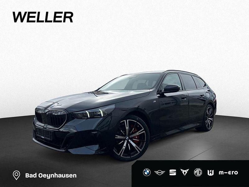 Sophistograu brillanteffekt (grau) Gebraucht 2025 BMW 540 Comfort Edition Kombi | 77.700 € (Teuer) - Bild 1/4