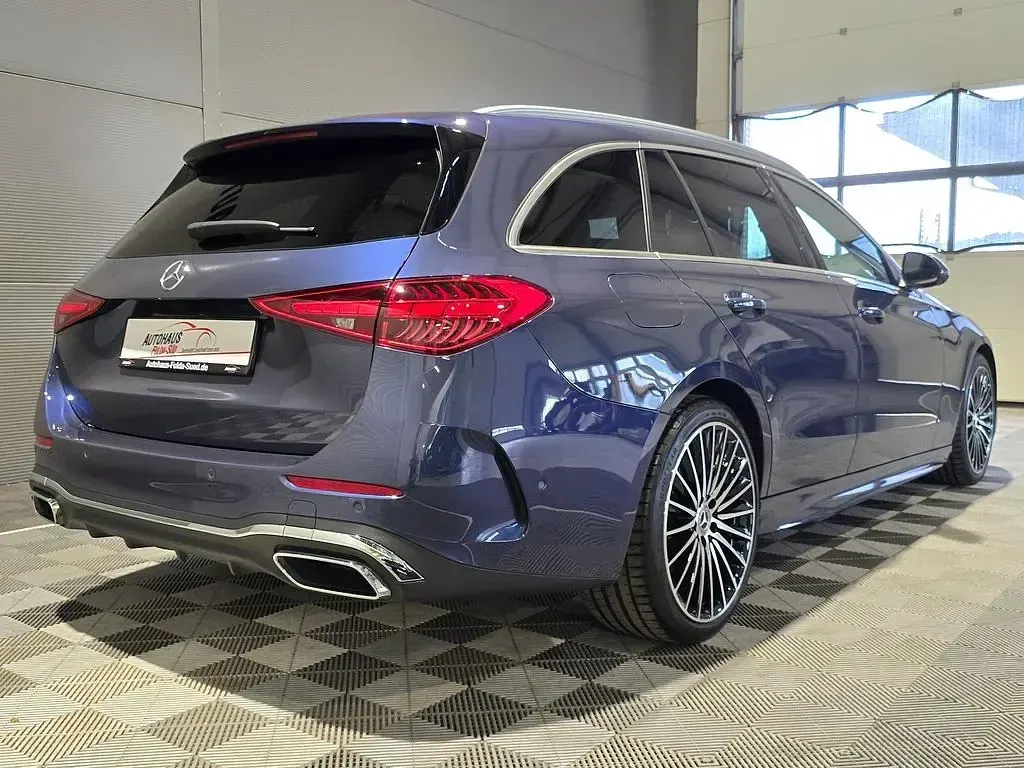 Gebraucht Mercedes C200 AMG line 204 PS (150 kW) 2025 Blau Limousine