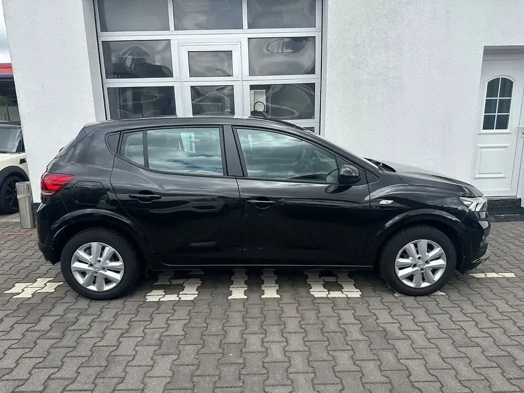 Gebraucht Dacia Sandero Comfort 91 PS (66 kW) 2023 Schwarz Limousine