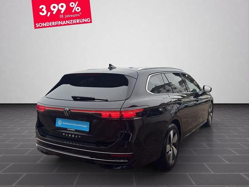 Gebraucht VW Passat Elegance 150 PS (110 kW) 2025 Grenadillschwarz metallic (metallic) Kombi