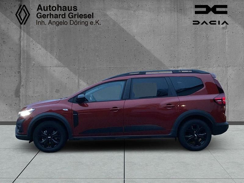 Gebraucht Dacia Jogger Extreme 94 PS (69 kW) 2023 Terrakottabraun Van / Kleinbus