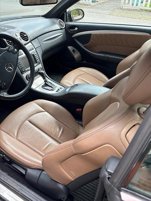 Gebraucht Mercedes CLK320 224 PS (164 kW) 2006 Schwarz Cabrio