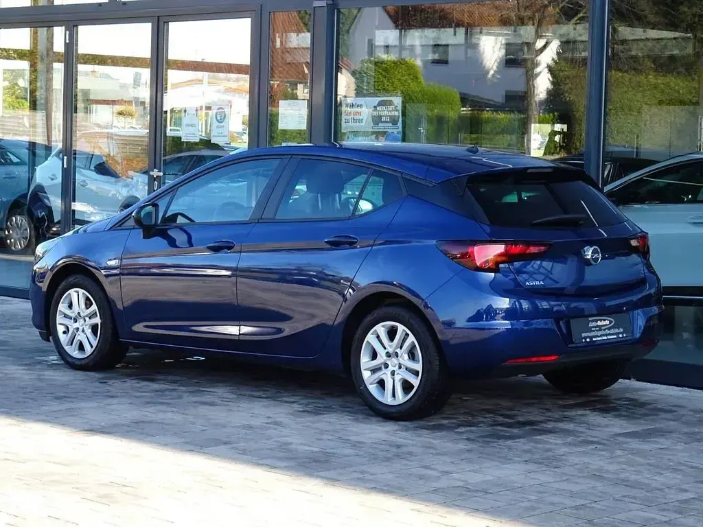 Gebraucht Opel Astra Edition 131 PS (96 kW) 2021 Blau Limousine