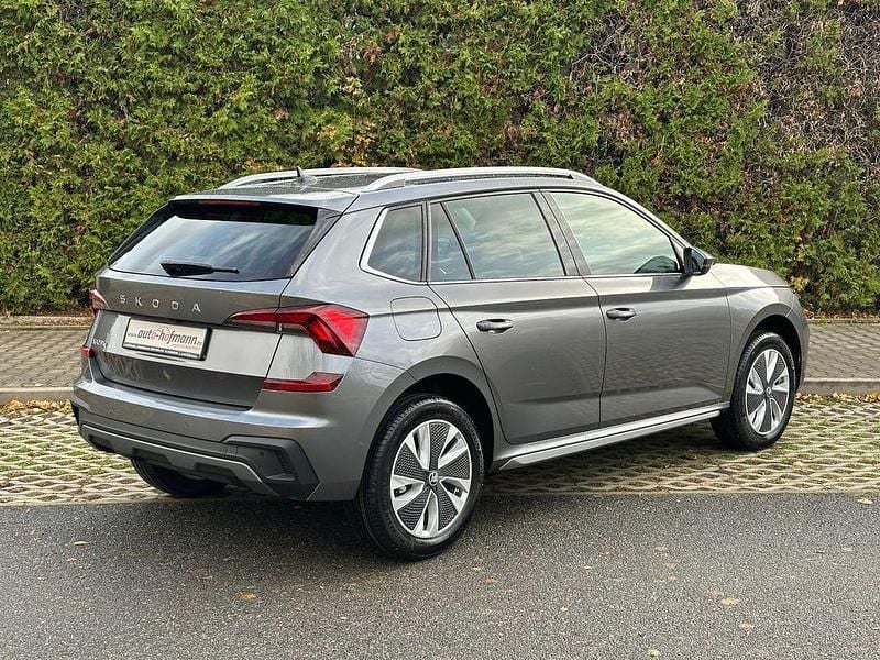 Neu Skoda 105 150 PS (110 kW) 2025 Grau Limousine