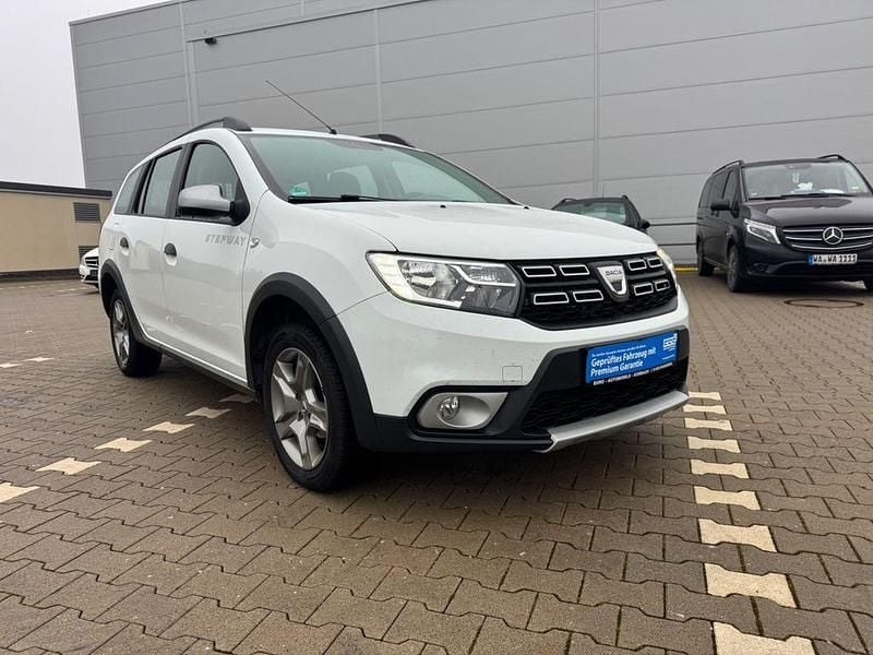 Gebraucht Dacia Logan MCV Stepway 95 PS (69 kW) 2019 Weiß Kombi