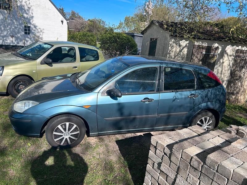 Usado Ford Focus 72 HP (52 kW) 2002 Sedan