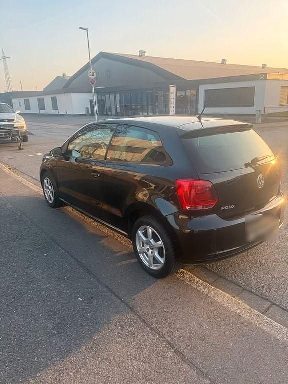 Gebraucht VW Polo 90 PS (66 kW) 2012 Schwarz Kleinwagen