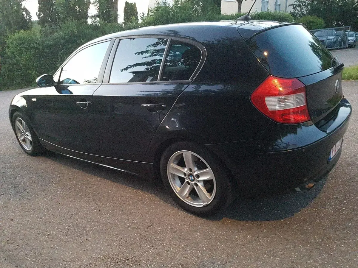 Gebraucht BMW 116 Advantage 116 PS (85 kW) 2006 Schwarz Kleinwagen