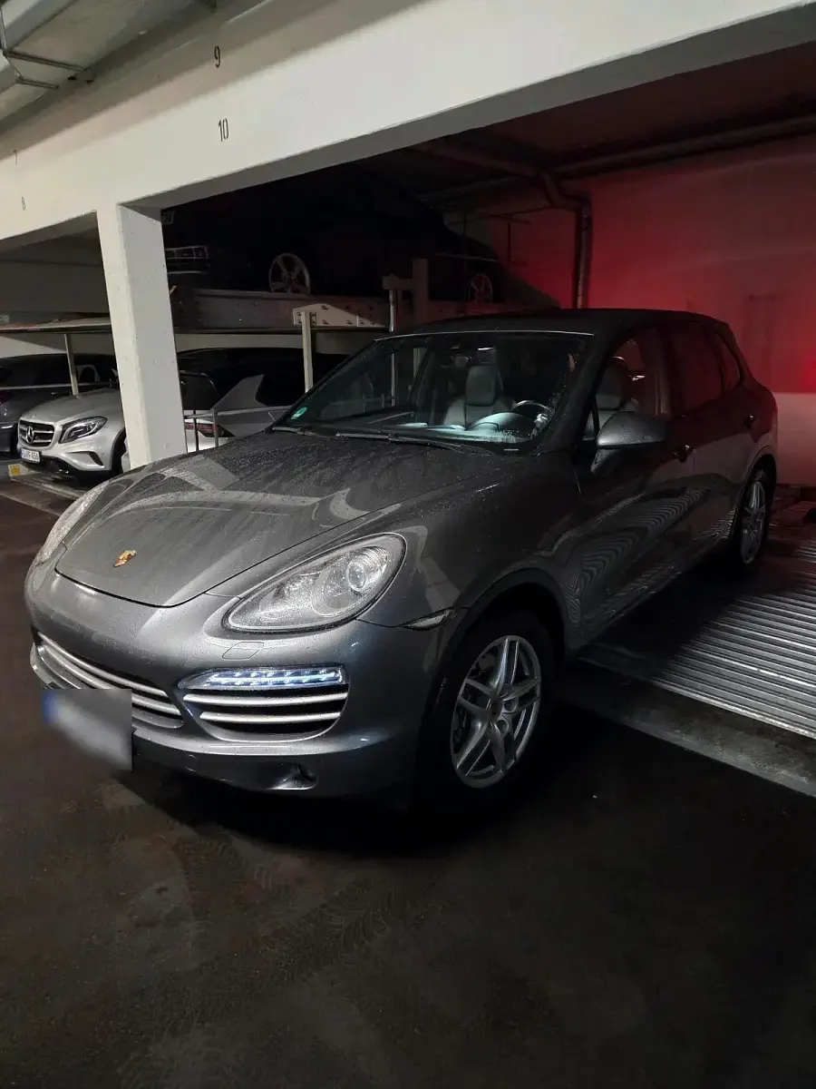 Gebraucht Porsche Cayenne Platinum Edition 240 PS (176 kW) 2014 Grau SUV