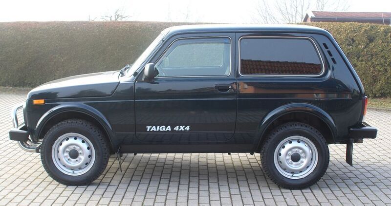 Second-hand Lada niva 83 CP (61 kW) 2019 Verde SUV