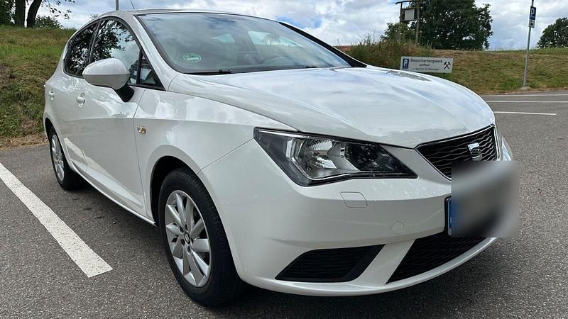 Weiß Gebraucht 2014 Seat Ibiza Style Kleinwagen | 4.990 € (Guter Preis) - Bild 1/4