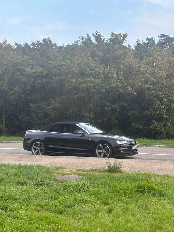 Schwarz Gebraucht 2016 Audi A5 Cabriolet Design Cabrio | 21.400 € (Etwas zu teuer) - Bild 1/4
