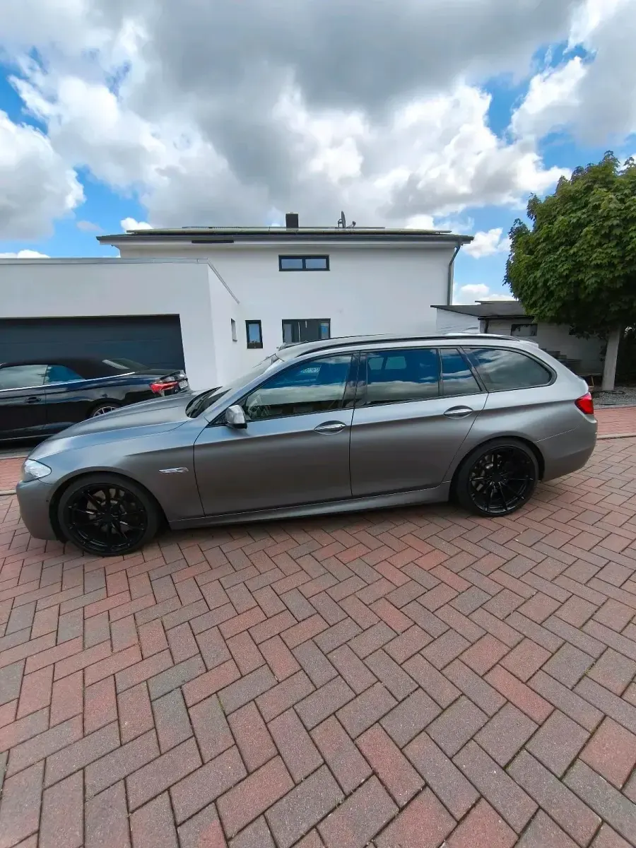 Gebraucht BMW 520 381 PS (280 kW) 2012 Grau Kombi