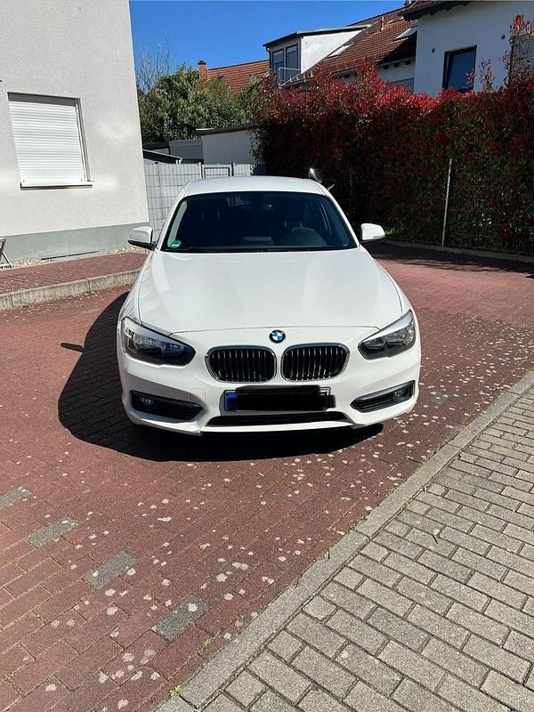 Gebraucht BMW 116 116 PS (85 kW) 2016 Weiß Kleinwagen