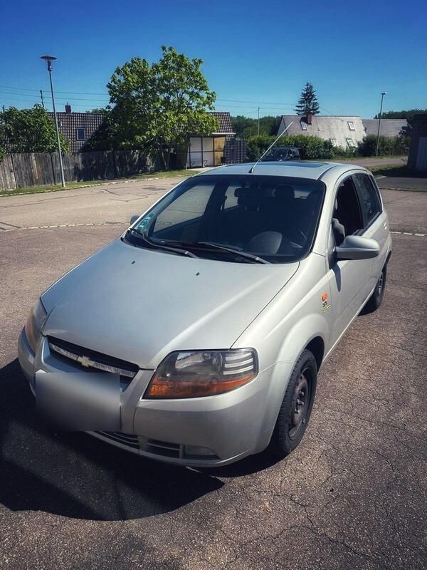 Silber Gebraucht 2005 Chevrolet Kalos Kleinwagen | 1.400 € (Guter Preis) - Bild 1/4
