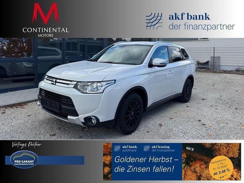Weiß Gebraucht 2015 Mitsubishi Outlander Diamant Edition SUV | 12.900 € (Guter Preis) - Bild 1/4