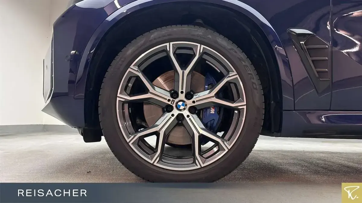 Gebraucht BMW X5 M Sport 286 PS (210 kW) 2024 Bmw individual tansanitblau me SUV