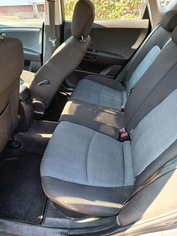 Gebraucht Kia Ceed Spirit 125 PS (91 kW) 2011 Grau Kleinwagen