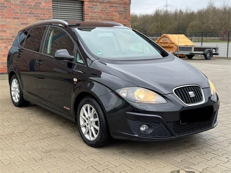 Schwarz Gebraucht 2013 Seat Altea XL Copa Van / Kleinbus | 3.700 € (Fairer Preis) - Bild 1/4