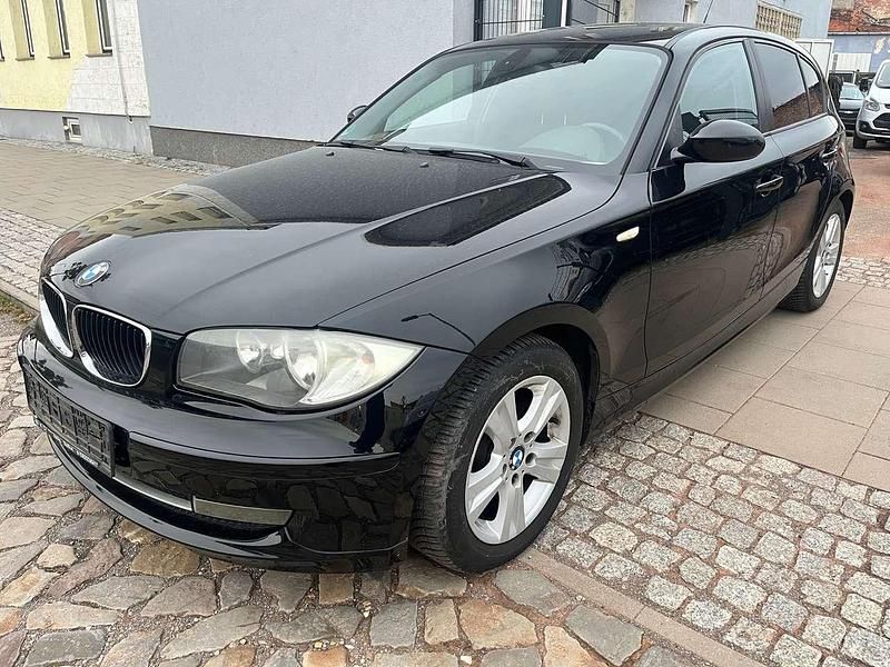 Schwarz ii Gebraucht 2009 BMW 116 Kleinwagen | 2.500 € - Bild 1/4