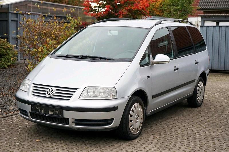 Silber Gebraucht 2008 VW Sharan Van / Kleinbus | 3.450 € (Guter Preis) - Bild 1/4