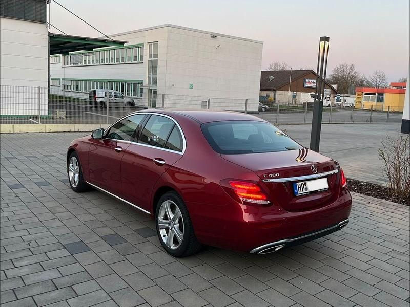 Gebraucht Mercedes E400 333 PS (244 kW) 2016 Rot Limousine