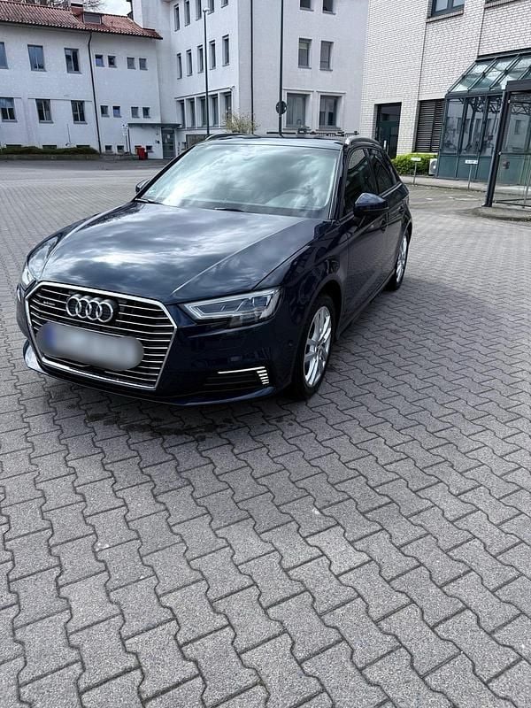 Gebraucht Audi A3 Comfort 204 PS (150 kW) 2020 Blau Limousine