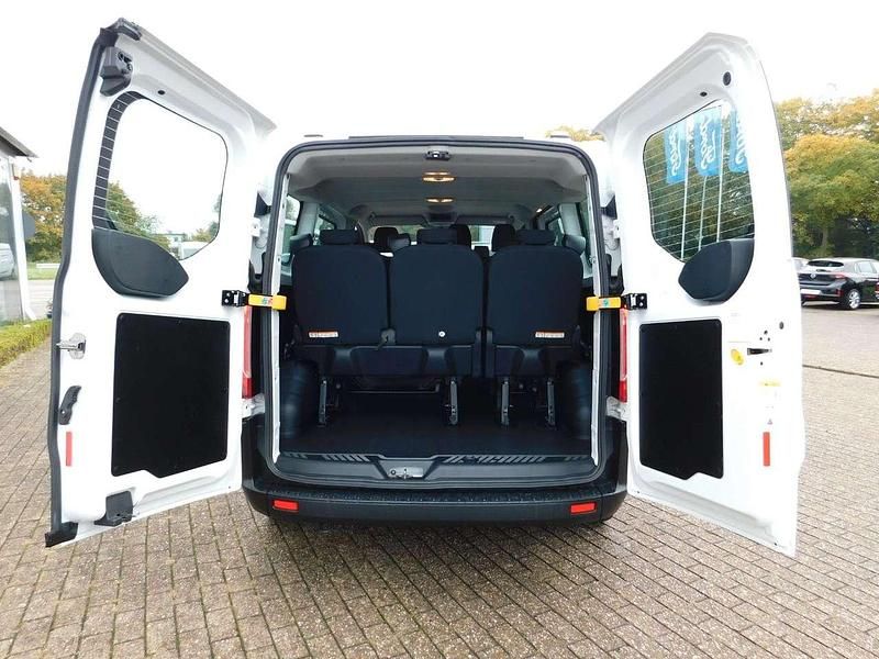 Gebraucht Ford Transit Custom 105 PS (77 kW) 2021 Frostweiß (2schicht) Kombi