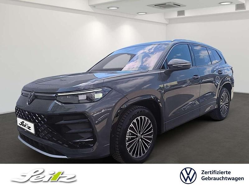 Delfingrau metallic Gebraucht 2025 VW Tayron R-line SUV | 51.930 € (Superpreis) - Bild 1/4