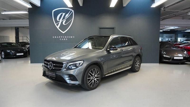 Grau Gebraucht 2018 Mercedes GLC350 SUV | 24.056 € (Guter Preis) - Bild 1/4