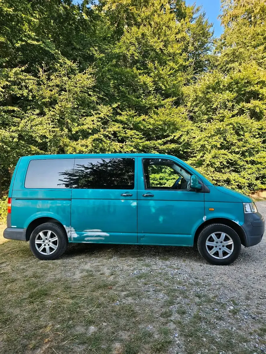 Gebraucht VW Caravelle 102 PS (75 kW) 2006 Grün Van