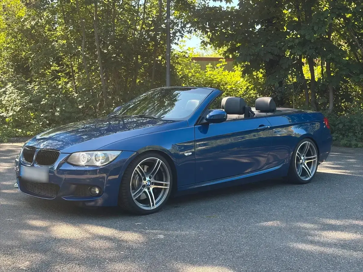 Gebraucht BMW 330 Cabriolet Performance 272 PS (200 kW) 2012 Blau Cabrio