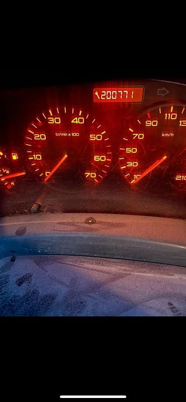 Gebraucht Peugeot Partner 70 PS (51 kW) 2006 Weiß Van / Kleinbus