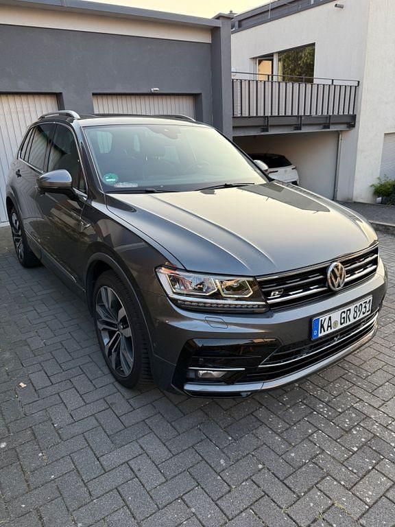 Grau Gebraucht 2018 VW Tiguan R-line SUV | 27.800 € (Guter Preis) - Bild 1/4