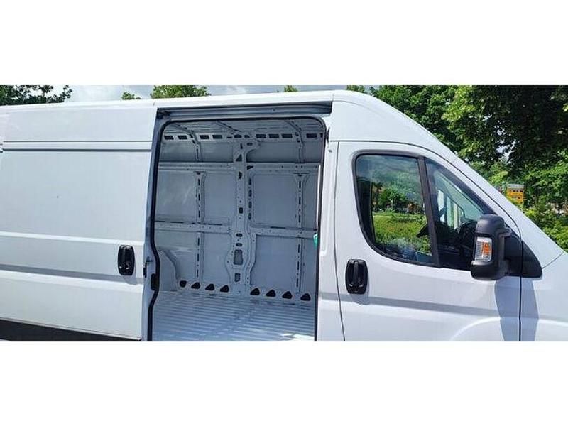 Gebraucht Opel Movano 140 PS (102 kW) 2022 Weiß Van