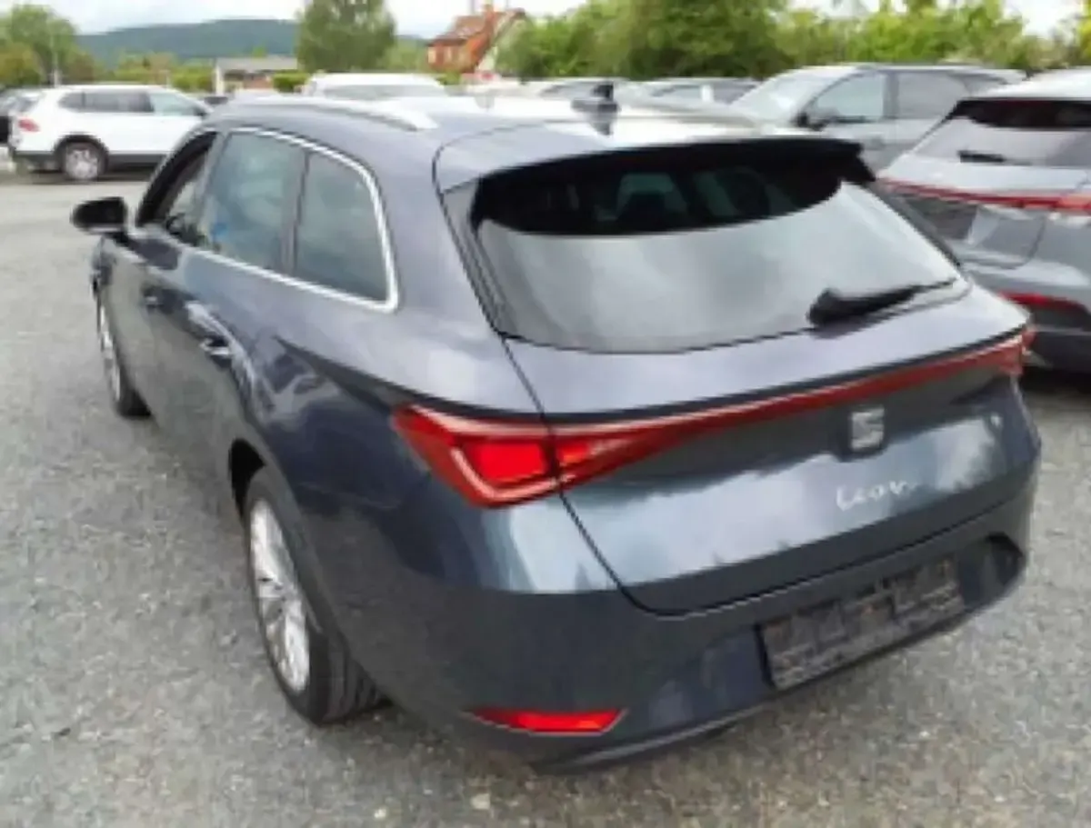 Gebraucht Seat Leon 150 PS (110 kW) 2021 Grau Kombi