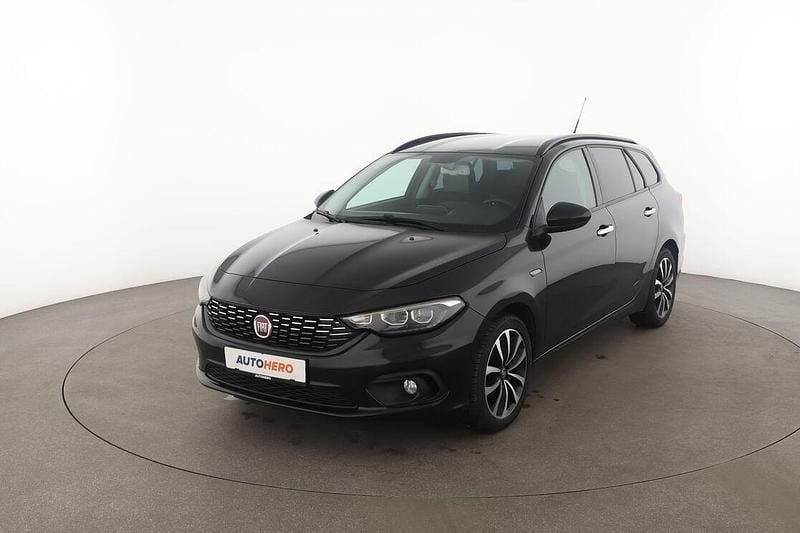 Schwarz Gebraucht 2018 Fiat Tipo Lounge Kombi | 10.850 € (Fairer Preis) - Bild 1/3