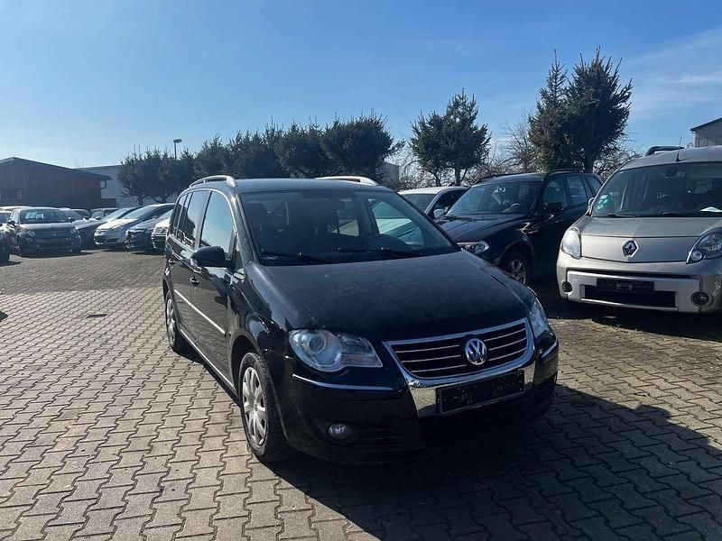 Gebraucht VW Touran Highline 140 PS (102 kW) 2009 Deep black perleffekt Van / Kleinbus