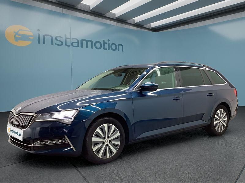 Blau Gebraucht 2022 Skoda Superb Kombi | 26.249 € (Fairer Preis) - Bild 1/4